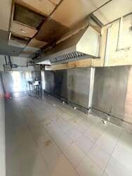 East Village (D16), Retail #588087351